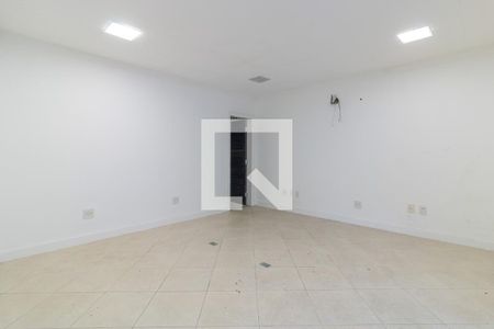 Casa de condomínio à venda com 600m², 6 quartos e 4 vagas Casa de condomínio à venda com 600m², 6 quartos e 4 vagasSuíte 4