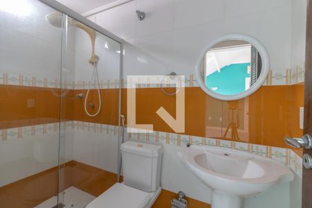 Casa de condomínio à venda com 600m², 6 quartos e 4 vagas Casa de condomínio à venda com 600m², 6 quartos e 4 vagasBanheiro