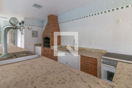 Casa de condomínio à venda com 600m², 6 quartos e 4 vagas Casa de condomínio à venda com 600m², 6 quartos e 4 vagasÁrea externa - Churrasqueira