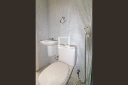 Casa de condomínio à venda com 600m², 6 quartos e 4 vagas Casa de condomínio à venda com 600m², 6 quartos e 4 vagasCasa Anexa (Banheiro)