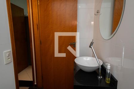 Casa à venda com 164m², 3 quartos e 2 vagasBanheiro de Serviço