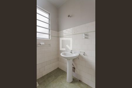 Apartamento para alugar com 60m², 2 quartos e sem vagaBanheiro