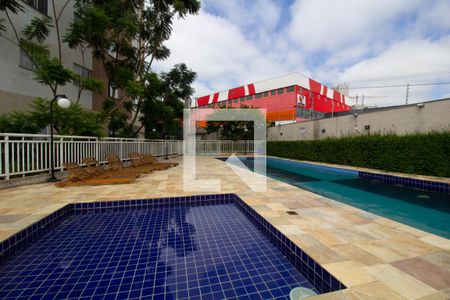 Apartamento para alugar com 43m², 2 quartos e 1 vaga Apartamento para alugar com 43m², 2 quartos e 1 vagaÁrea comum - Piscina