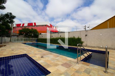 Apartamento para alugar com 43m², 2 quartos e 1 vaga Apartamento para alugar com 43m², 2 quartos e 1 vagaÁrea comum - Piscina