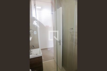 Apartamento para alugar com 60m², 2 quartos e sem vagaBanheiro