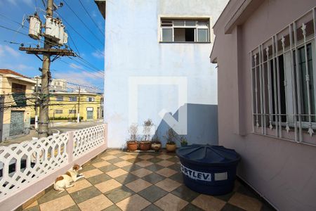 Casa à venda com 290m², 3 quartos e 2 vagas Casa à venda com 290m², 3 quartos e 2 vagasVaranda