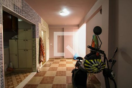 Casa à venda com 290m², 3 quartos e 2 vagas Casa à venda com 290m², 3 quartos e 2 vagasQuintal