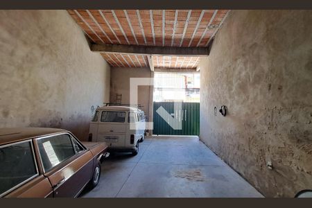 Casa à venda com 350m², 3 quartos e 4 vagasVagas de garagem