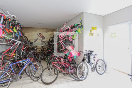 Área comum - Bicicletário de apartamento para alugar com 2 quartos, 42m² em São Pedro, Osasco