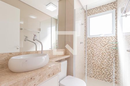 Banheiro de apartamento para alugar com 2 quartos, 42m² em São Pedro, Osasco