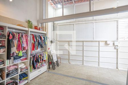 Casa à venda com 141m², 3 quartos e 1 vaga Casa à venda com 141m², 3 quartos e 1 vagaGaragem