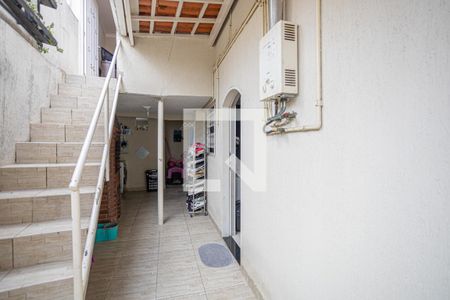 Casa à venda com 141m², 3 quartos e 1 vaga Casa à venda com 141m², 3 quartos e 1 vagaCorredor