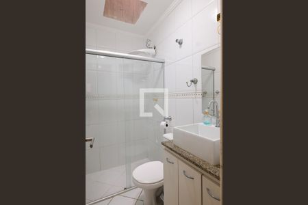 Casa de condomínio à venda com 97m², 3 quartos e 2 vagasBanheiro 02