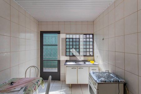 Cozinha  de casa para alugar com 1 quarto, 40m² em Vila Granada, São Paulo