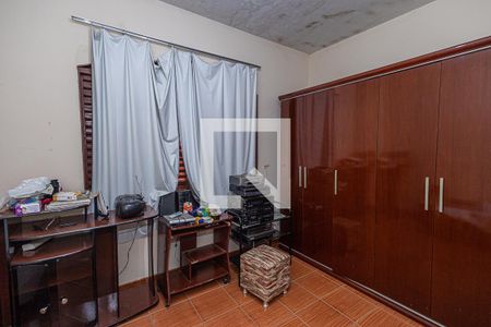 Casa à venda com 610m², 3 quartos e 7 vagas Casa à venda com 610m², 3 quartos e 7 vagasQuarto 2