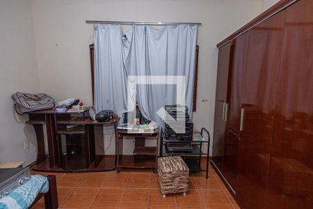 Casa à venda com 610m², 3 quartos e 7 vagas Casa à venda com 610m², 3 quartos e 7 vagasQuarto 2