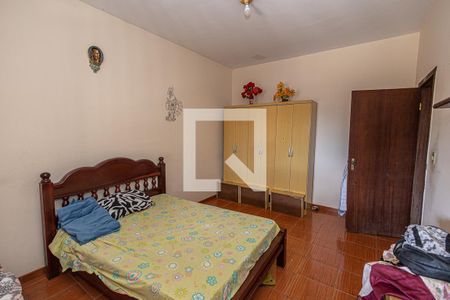 Casa à venda com 610m², 3 quartos e 7 vagas Casa à venda com 610m², 3 quartos e 7 vagasQuarto 3