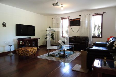 Sala de casa à venda com 6 quartos, 650m² em Jacarepaguá, Rio de Janeiro