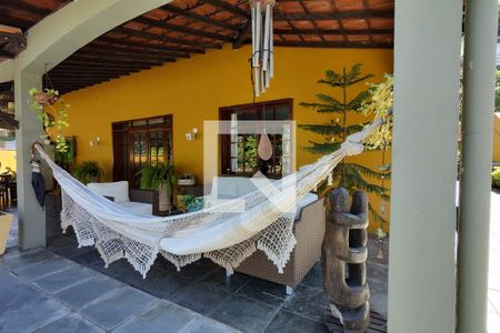 Casa à venda com 650m², 4 quartos e 3 vagas Casa à venda com 650m², 4 quartos e 3 vagasVaranda