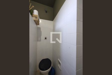 Casa à venda com 650m², 4 quartos e 3 vagas Casa à venda com 650m², 4 quartos e 3 vagasBanheiro