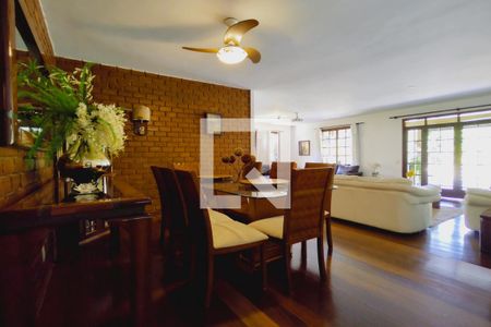 Sala de casa à venda com 4 quartos, 650m² em Jacarepaguá, Rio de Janeiro