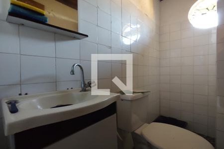 Casa à venda com 650m², 4 quartos e 3 vagas Casa à venda com 650m², 4 quartos e 3 vagasBanheiro