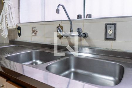 Casa à venda com 306m², 6 quartos e 3 vagasCozinha Detalhe