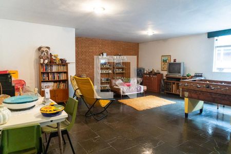 Casa à venda com 306m², 6 quartos e 3 vagasSalão