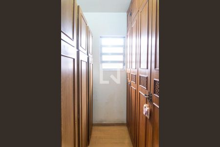 Casa à venda com 306m², 6 quartos e 3 vagasCloset da suíte 1