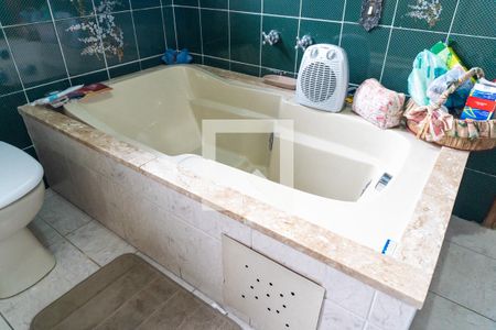 Casa à venda com 306m², 6 quartos e 3 vagasBanheiro da Suíte 1 Detalhe