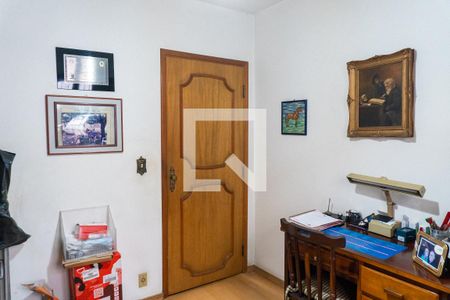 Casa à venda com 306m², 6 quartos e 3 vagasQuarto