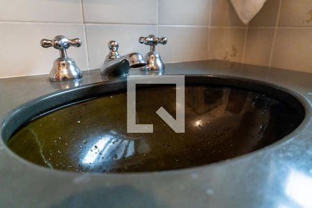 Casa à venda com 306m², 6 quartos e 3 vagasBanheiro da Suíte 3 Detalhe