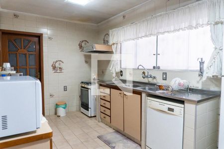 Casa à venda com 306m², 6 quartos e 3 vagasCozinha