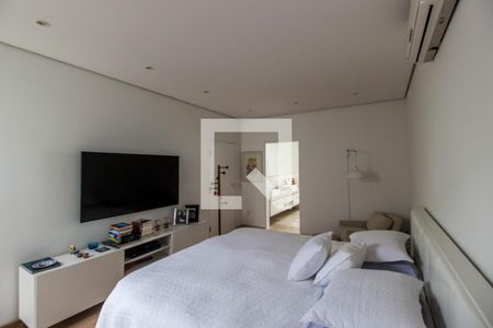 Casa de condomínio à venda com 1100m², 5 quartos e 6 vagasSuíte master