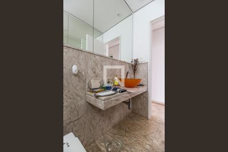 Casa de condomínio à venda com 1100m², 5 quartos e 6 vagasLavabo