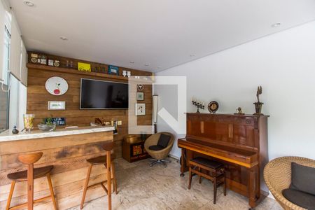 Casa de condomínio à venda com 1100m², 5 quartos e 6 vagasSala