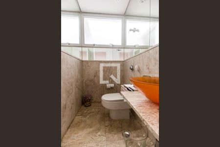 Casa de condomínio à venda com 1100m², 5 quartos e 6 vagasLavabo