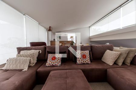 Casa de condomínio à venda com 1100m², 5 quartos e 6 vagasDetalhe Sala