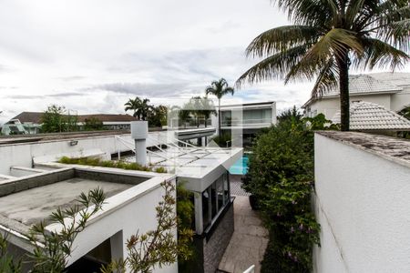 Casa de condomínio à venda com 1100m², 5 quartos e 6 vagasVista