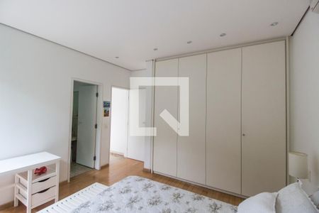 Casa de condomínio à venda com 1100m², 5 quartos e 6 vagasSuíte 2