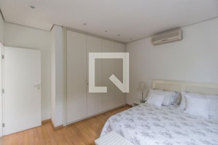 Casa de condomínio à venda com 1100m², 5 quartos e 6 vagasSuíte 2