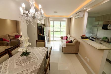 Sala de apartamento à venda com 2 quartos, 72m² em Recreio dos Bandeirantes, Rio de Janeiro