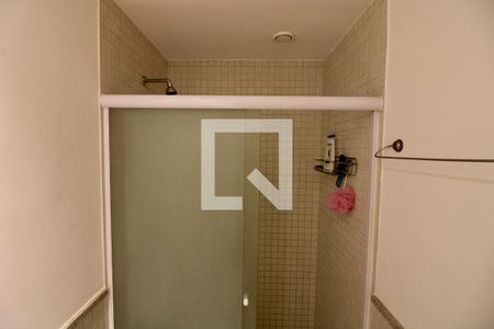 Apartamento à venda com 72m², 2 quartos e 2 vagas Apartamento à venda com 72m², 2 quartos e 2 vagasBanheiro da Suíte