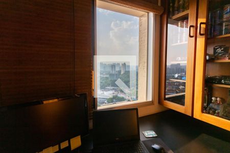 Apartamento à venda com 230m², 4 quartos e 2 vagasQuarto 2