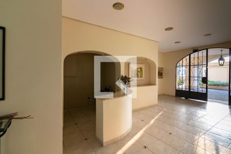 Apartamento à venda com 230m², 4 quartos e 2 vagasHall de entrada, térreo 