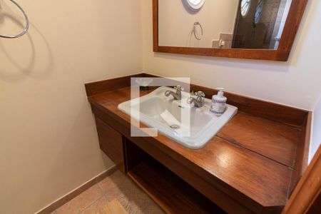 Apartamento à venda com 230m², 4 quartos e 2 vagasSuíte 2, banheiro 