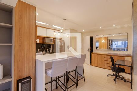 Sala de apartamento para alugar com 1 quarto, 54m² em Vila Nova Conceição, São Paulo