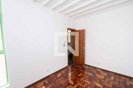 Sala de apartamento para alugar com 2 quartos, 38m² em Inconfidentes, Contagem