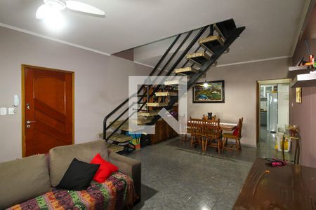 Casa à venda com 119m², 3 quartos e 2 vagasSala