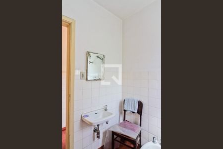 Casa à venda com 513m², 3 quartos e 5 vagasBanheiro de Serviço